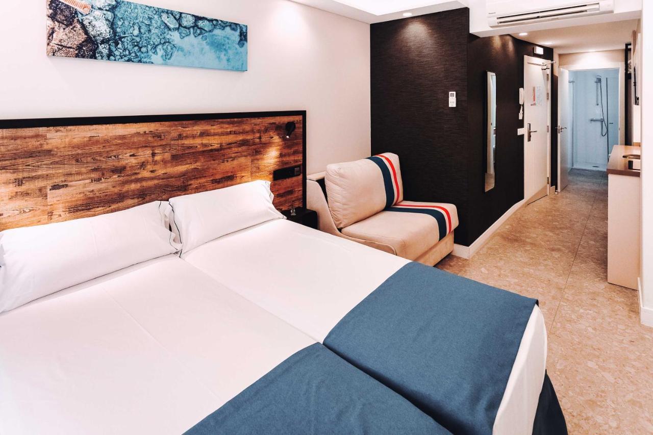 GBH Hotel-Apartamentos Posidonia Benidorm Habitación foto